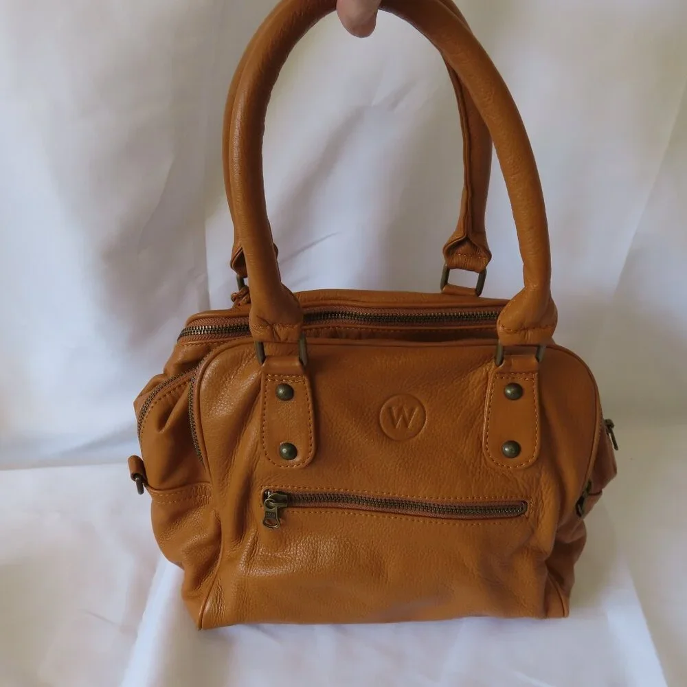 Wanderers Bordeaux Handbag - Picture 9 of 13